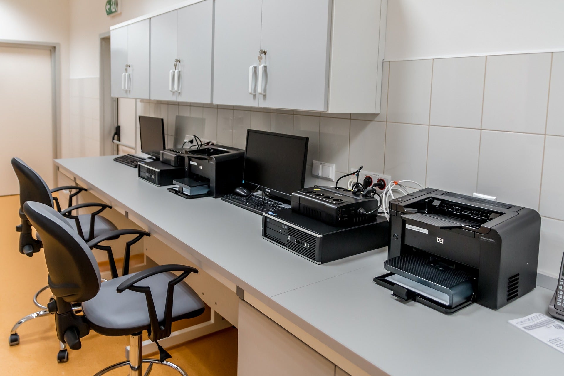 Impression par sublimation thermique : matériel de bureau et papier transfert pour la personnalisation